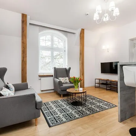 Happy Parkowa Apartment