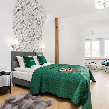 Happy Parkowa Apartment